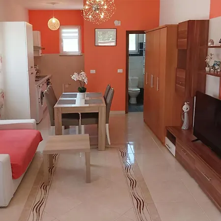 Cozy In With Wifi Διαμέρισμα