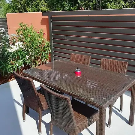 Awesome Apartment In Pula With Wifi Pola